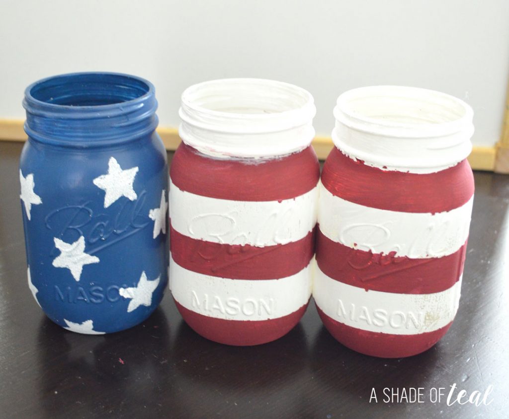 Easy Red White &amp; Blue Mason Jars