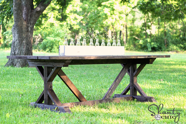 Building a Outdoor Rustic Farmhouse Table