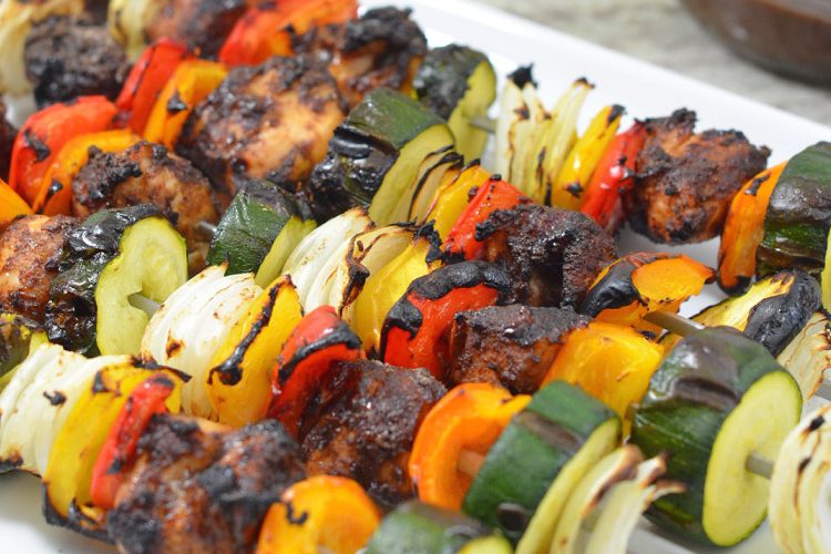 Grilled Chicken Kabobs with Simply Lemonade® & KC Masterpiece®