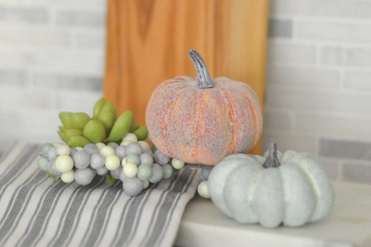 Cleaning & Decorating for Fall in the Kitchen!