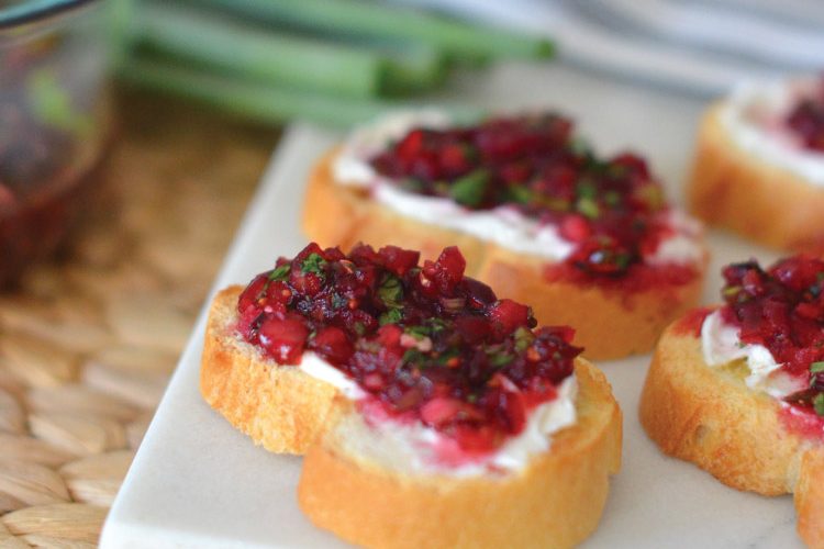 Spicy Cranberry & Cream Cheese Crostini