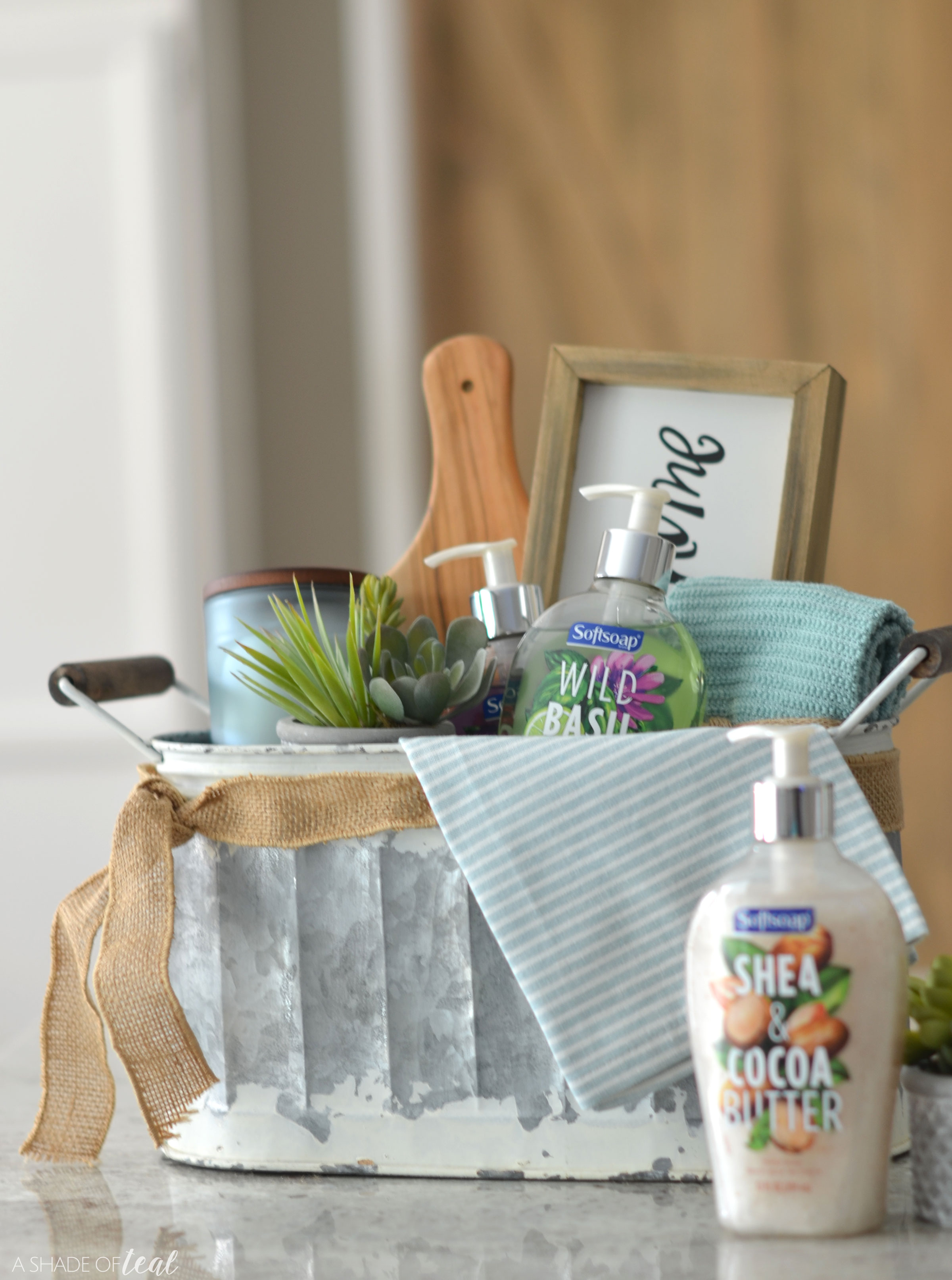 Easy Housewarming Gift Basket