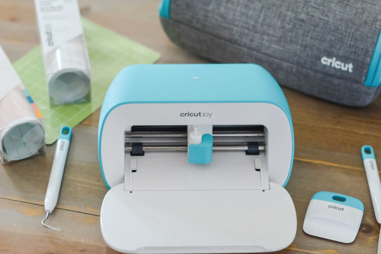 Five Little Ways to use Cricut Joy Throughout the Day!