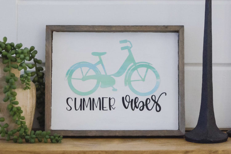 Cricut DIY: Watercolor Summer Vibes Sign